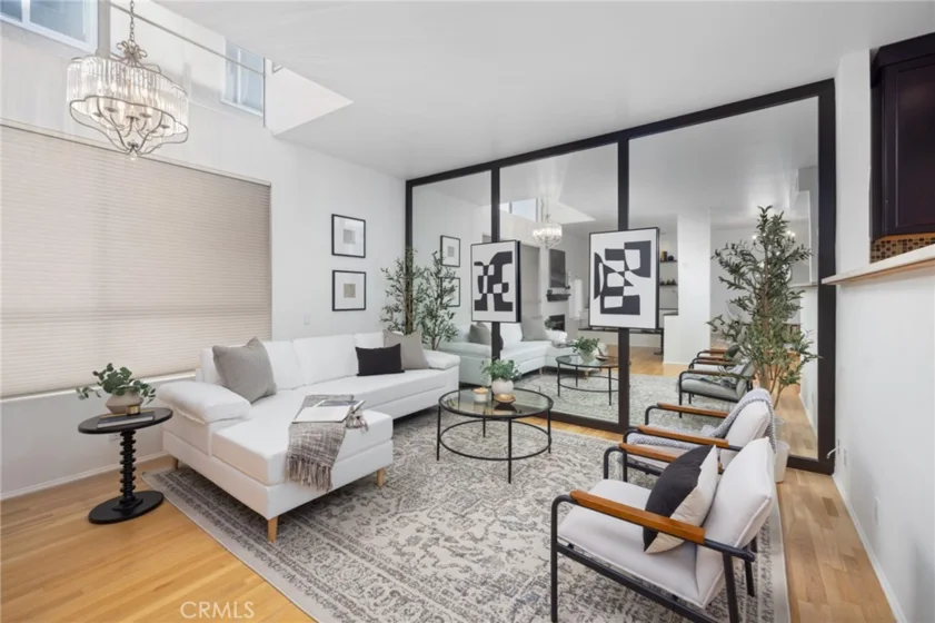 520 S Barrington Avenue #116 photo 45