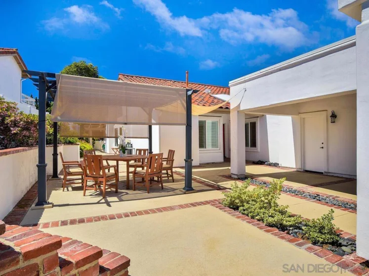 4909 Icaria Way photo 1