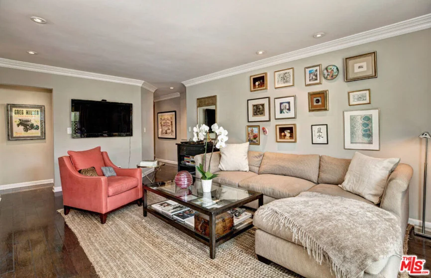 117 S Doheny Drive #203 photo 1