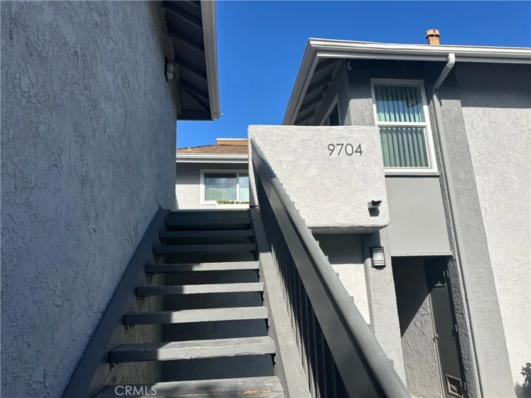 9704 Bickley photo 2