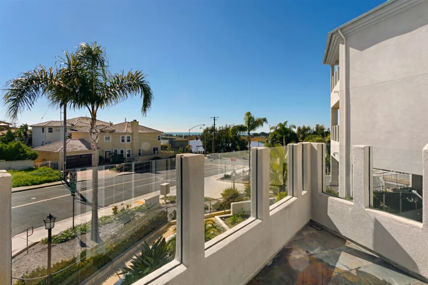 1100 Las Flores Drive photo 1