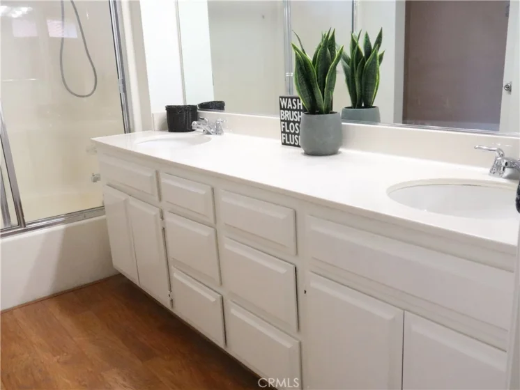 1121 San Marino Court photo 12