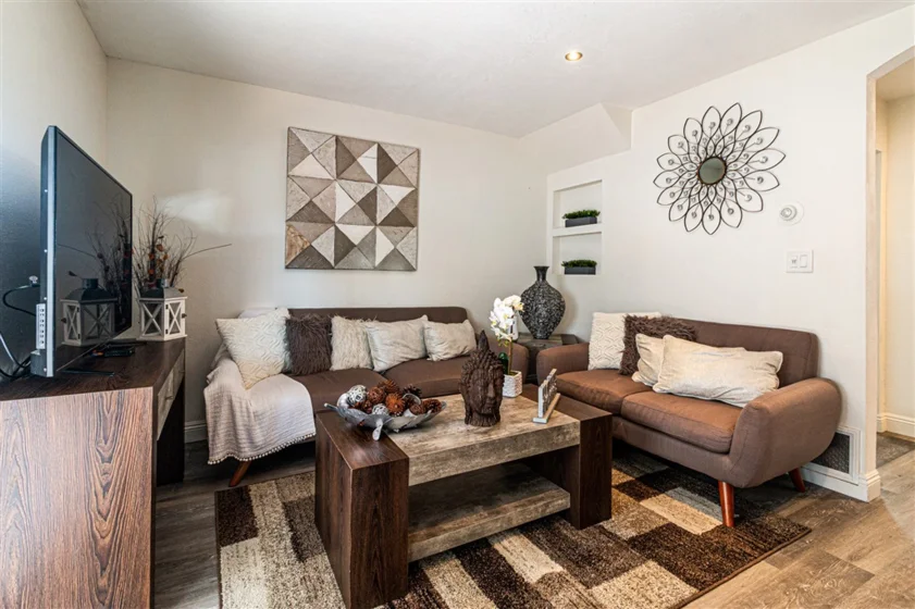 158 Glover Avenue #C photo 1