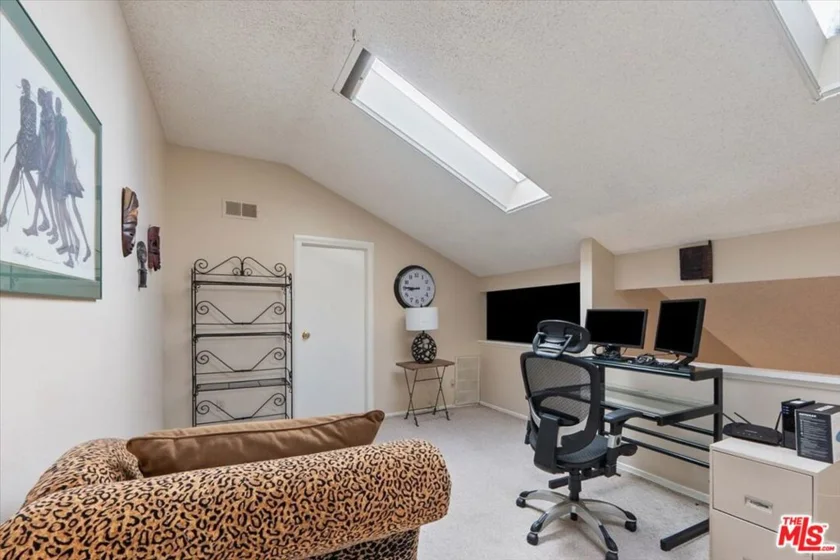 883 W 34th Street #M photo 10