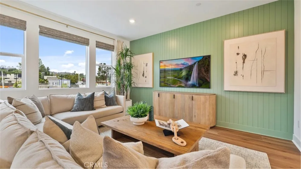 1754 Lychee Street photo 4
