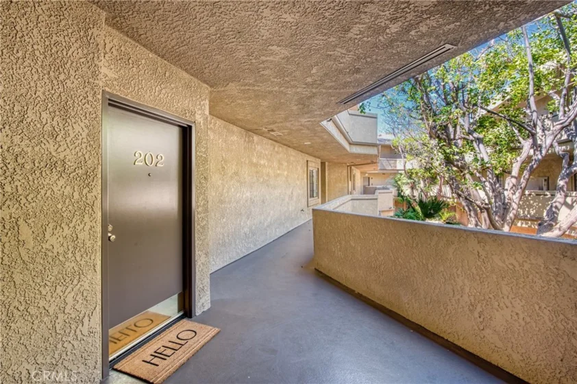 221 S Oak Knoll Avenue #202 photo 3