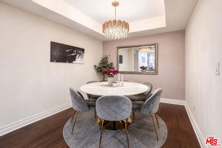 15206 Burbank Boulevard #116 photo 17