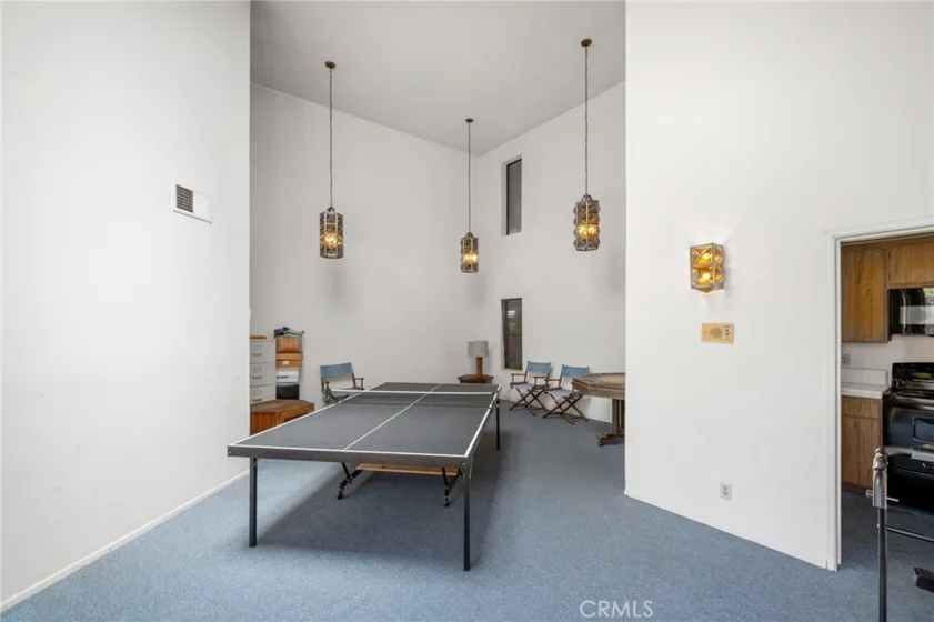 1349 N Columbus #21 photo 38