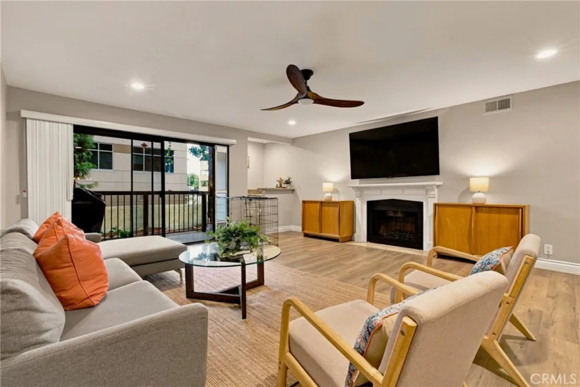 18324 Clark #110 photo 5
