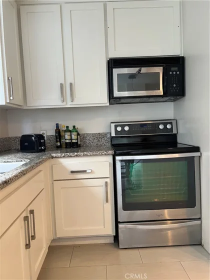 10747 Wilshire #505 photo 8
