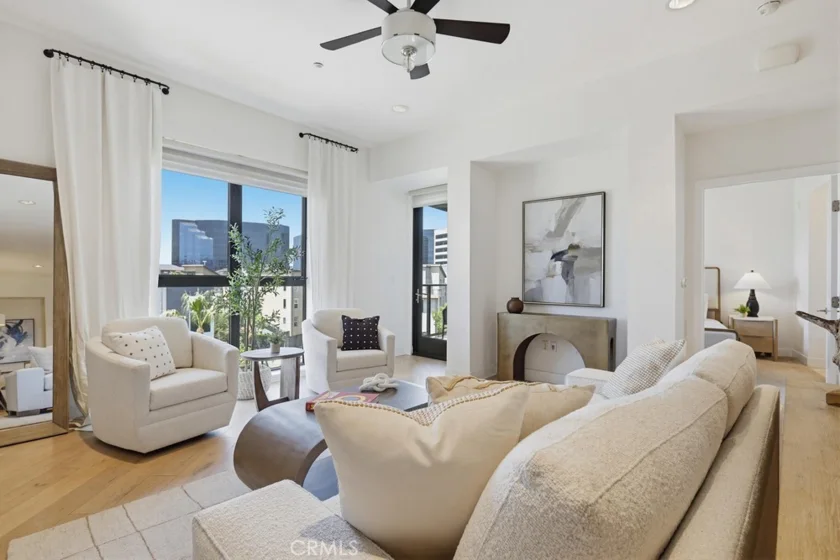 402 Rockefeller #406 photo 1