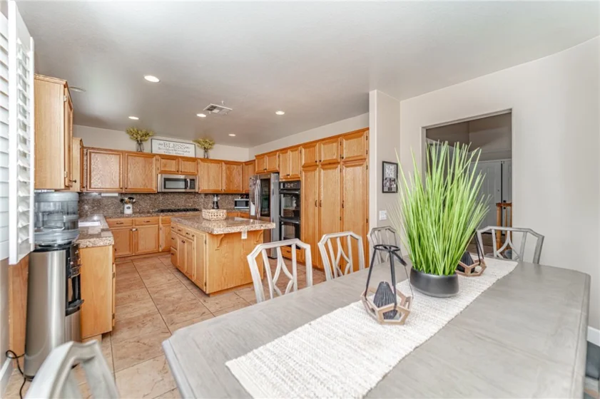 23458 Karen Place photo 3