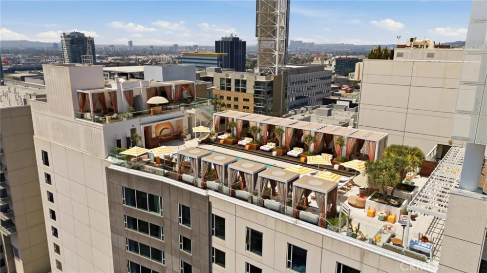 6250 Hollywood Boulevard #4M photo 23