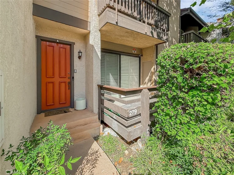 21900 Marylee #279 photo 2