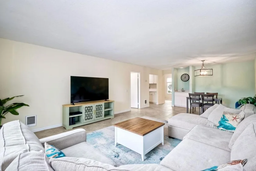 4022 Layang Layang Circle #C photo 1