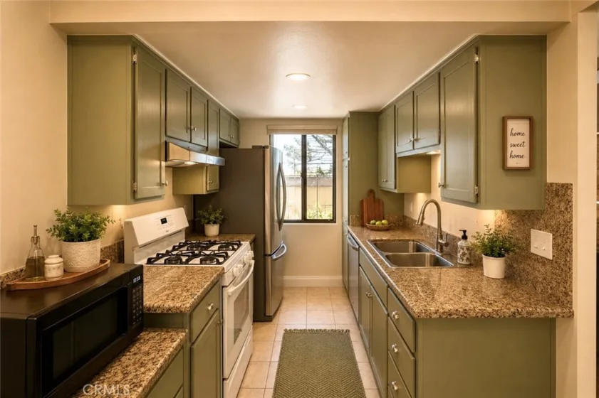 13177 Wilson Street photo 5