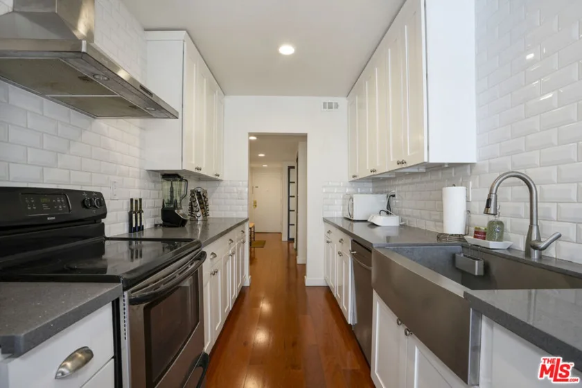 5845 Doverwood Drive #213 photo 2
