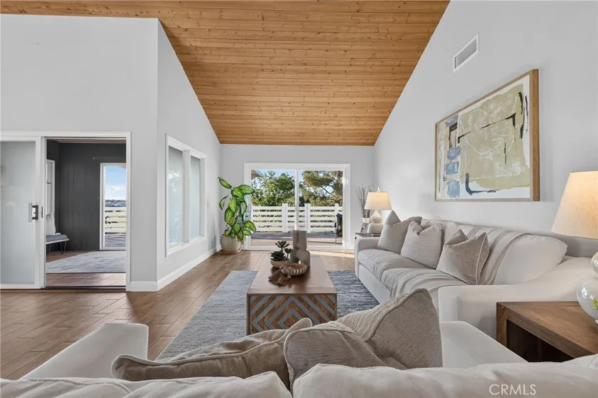 29510 Avenida Del Sol photo 5