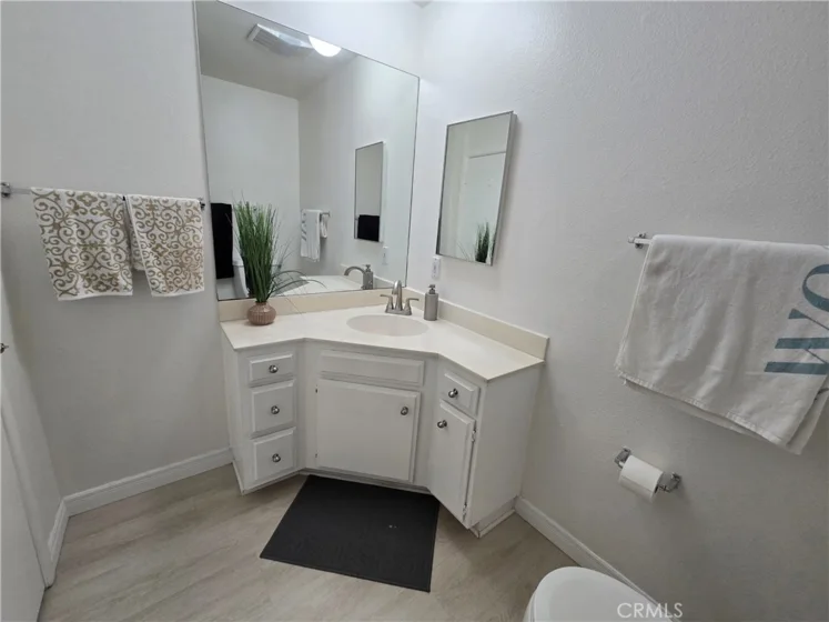4647 Willis Avenue #220 photo 8