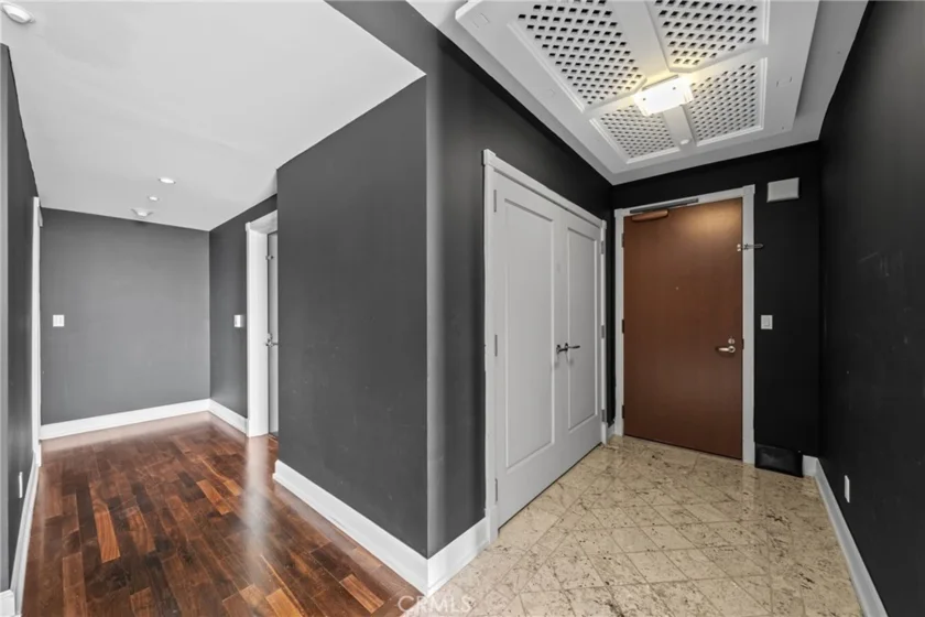 900 W Olympic Boulevard #46B photo 32