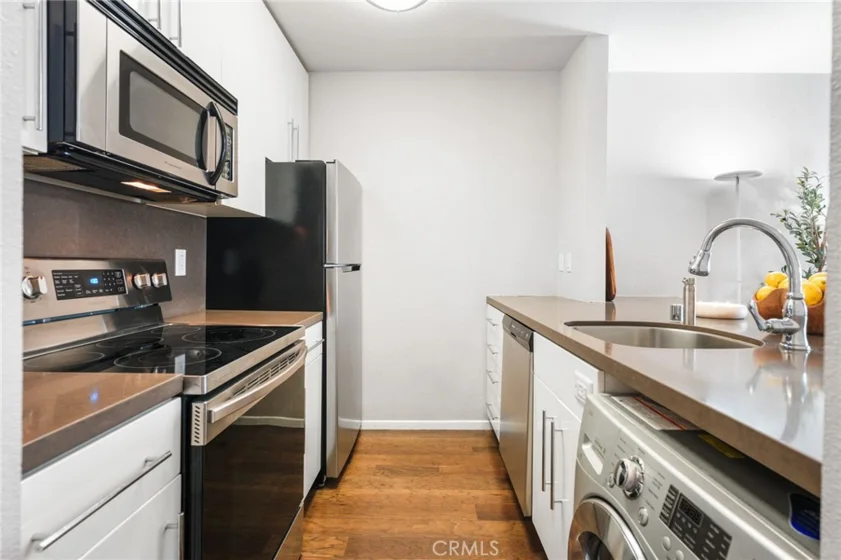 141 S Clark Drive #326 photo 12