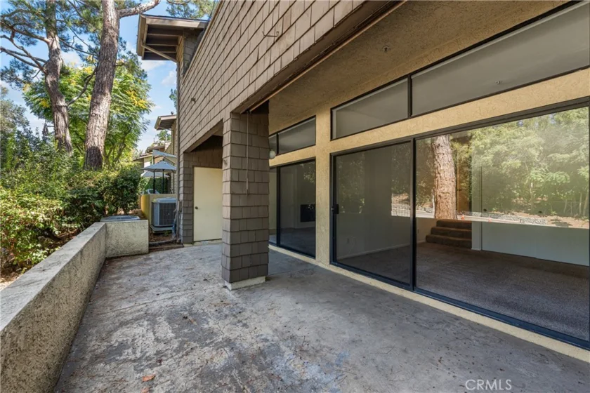 1052 Seco #104 photo 38