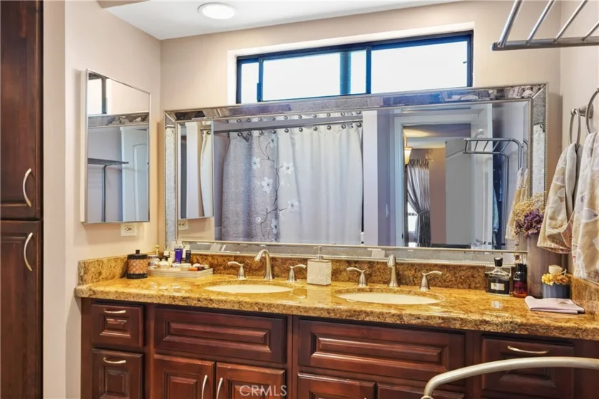 14239 Sherman Way #3 photo 22