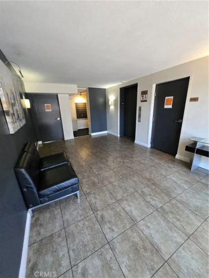5520 Owensmouth Avenue #313 photo 31