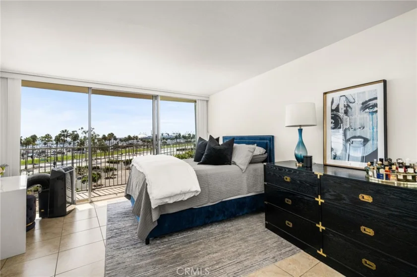 700 E Ocean #706 photo 8