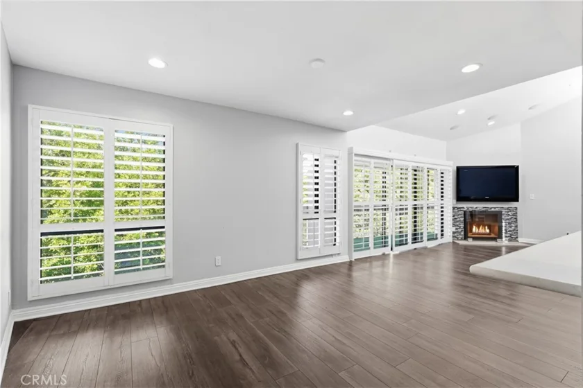 4542 Willis Avenue #302 photo 6