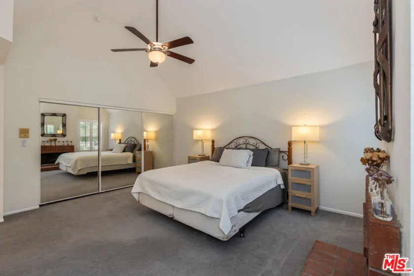 20950 Oxnard Street #10 photo 18