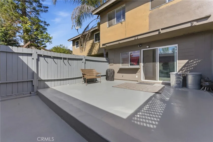 7085 Fulton photo 19