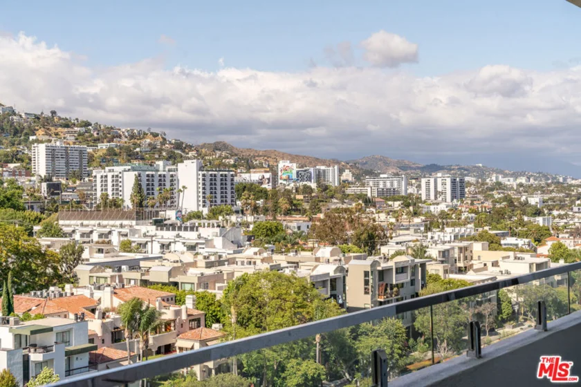 838 N Doheny Drive #1204 photo 1