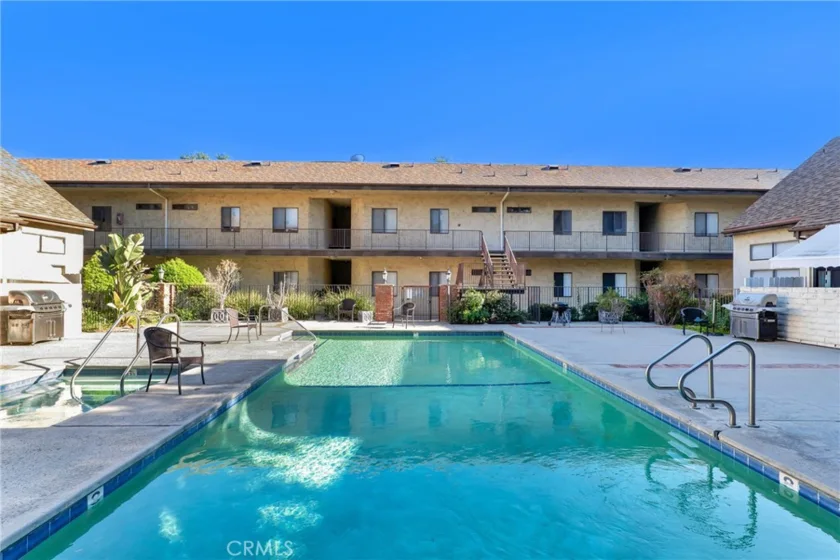 7632 Topanga Canyon #110 photo 1