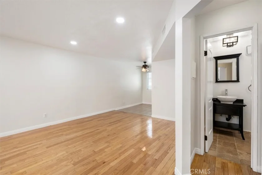 4230 Whitsett Avenue #4 photo 6