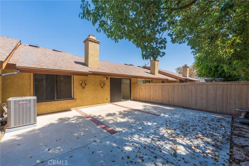 970 S Laurelwood photo 30