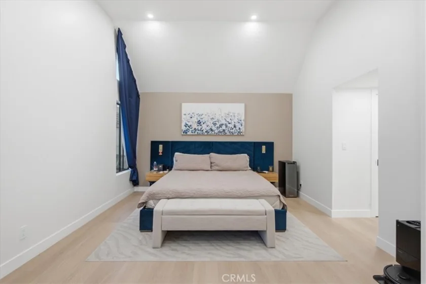 1734 N Verdugo #10 photo 16