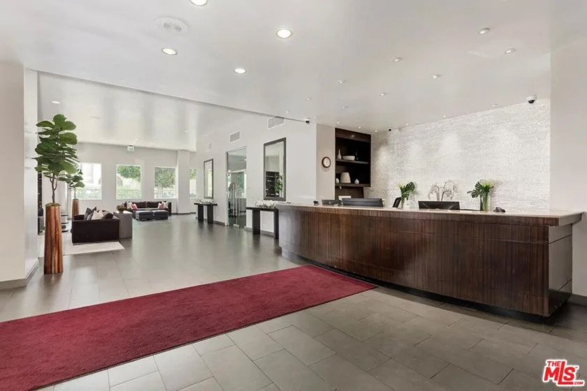 10501 Wilshire Boulevard #1810 photo 18