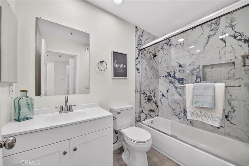 1131 Campbell Street #210 photo 32
