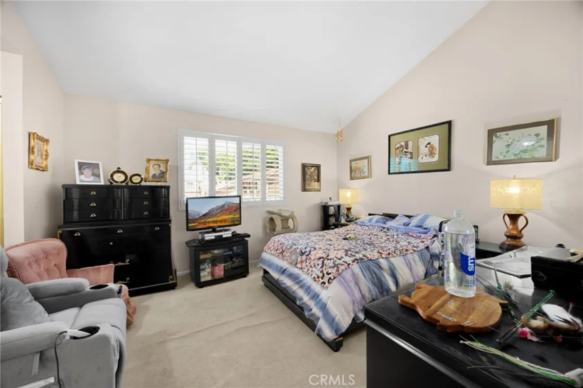 1402 Vista Grande photo 17