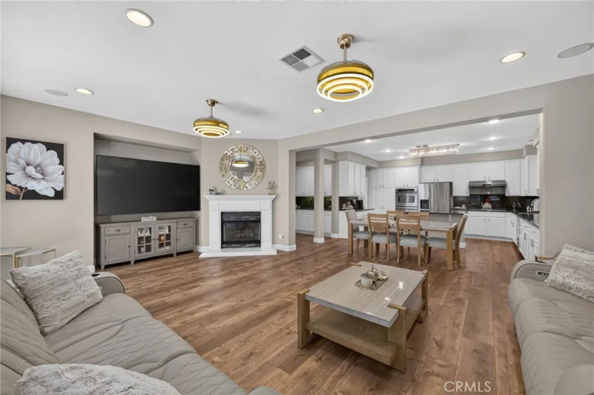 42111 Majestic Court photo 31