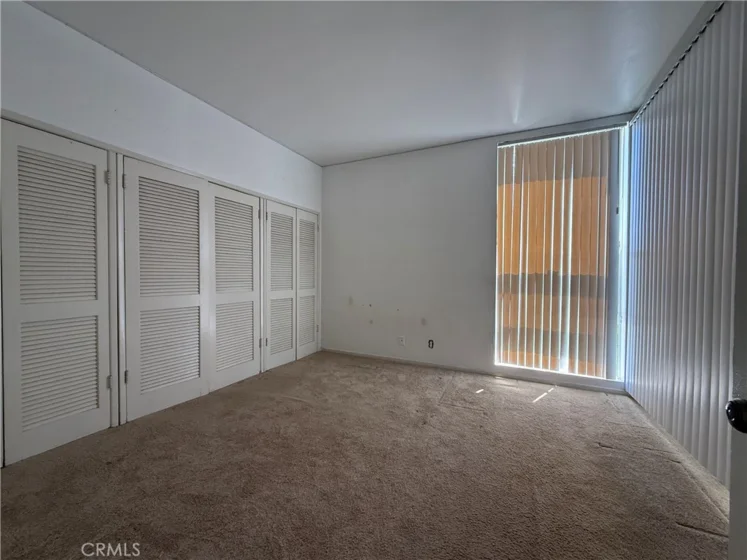 14144 Dickens #310 photo 13