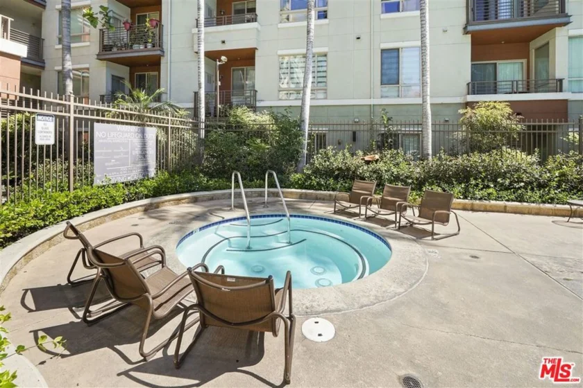 100 S Alameda Street #401 photo 34