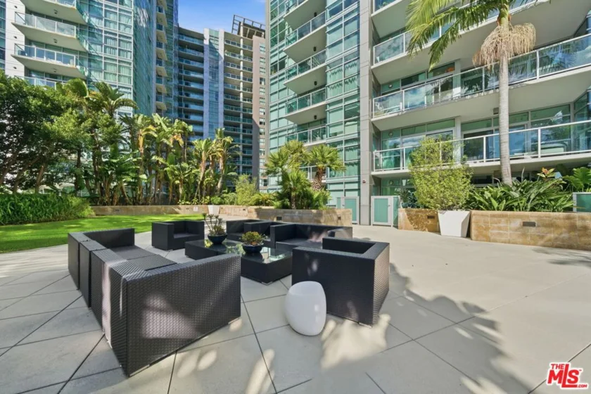 13650 Marina Pointe Drive #1603 photo 56