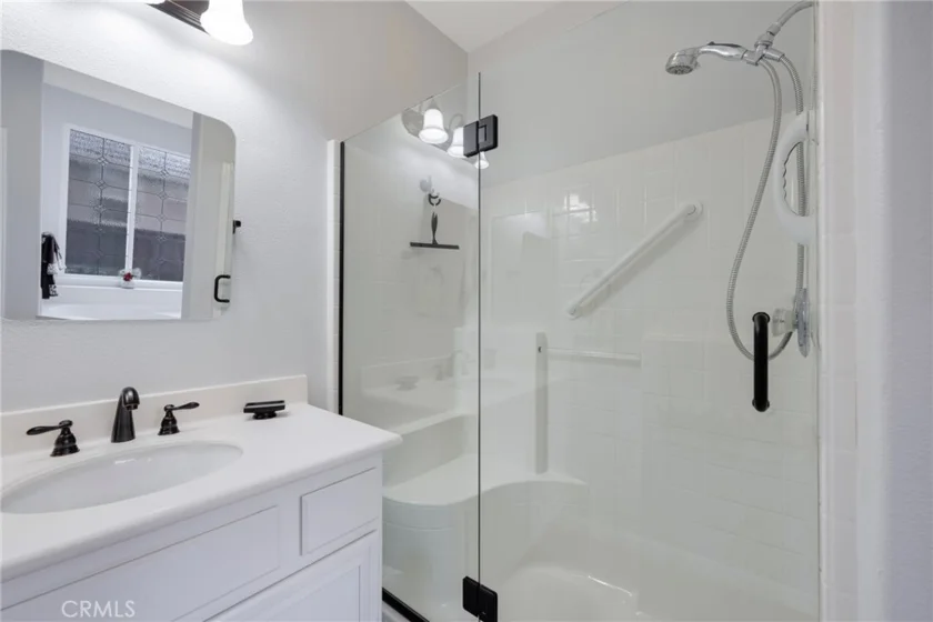 39416 Cardiff Avenue photo 34