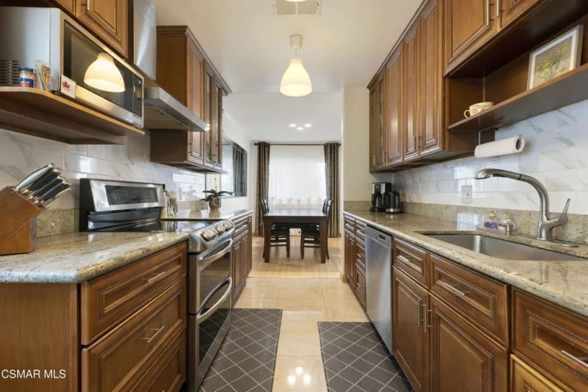 4915 Tyrone Avenue #125 photo 3