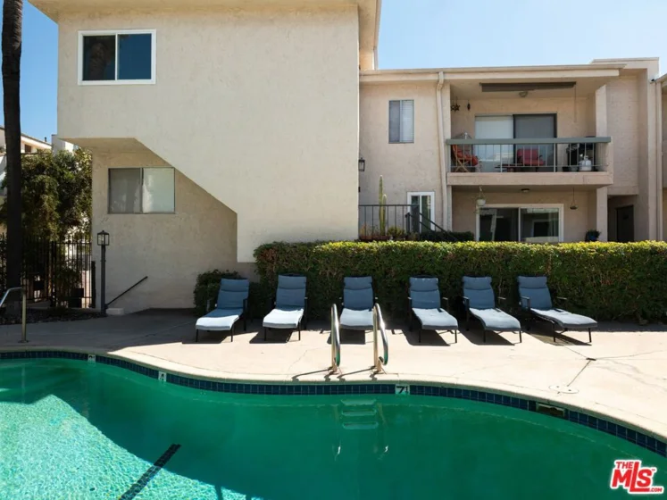 5055 Coldwater Canyon Avenue #114 photo 28