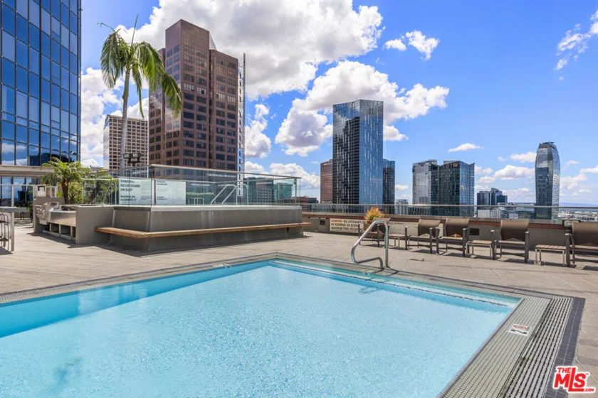 1100 Wilshire Boulevard #2411 photo 17