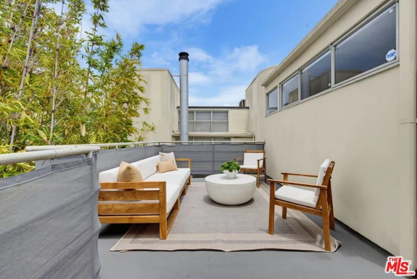 821 Bay Street #C6 photo 22