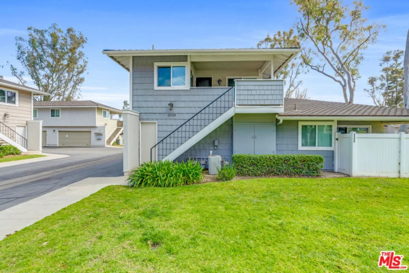 2326 Coventry Circle #CI10 photo 1
